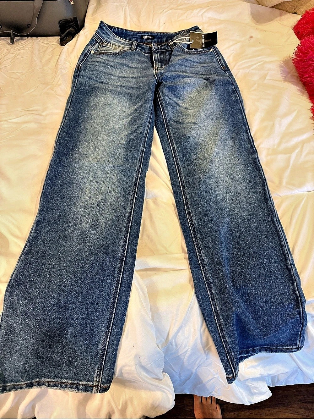 Flamingals Wide Leg Jeans in Blue Size Small NWT
